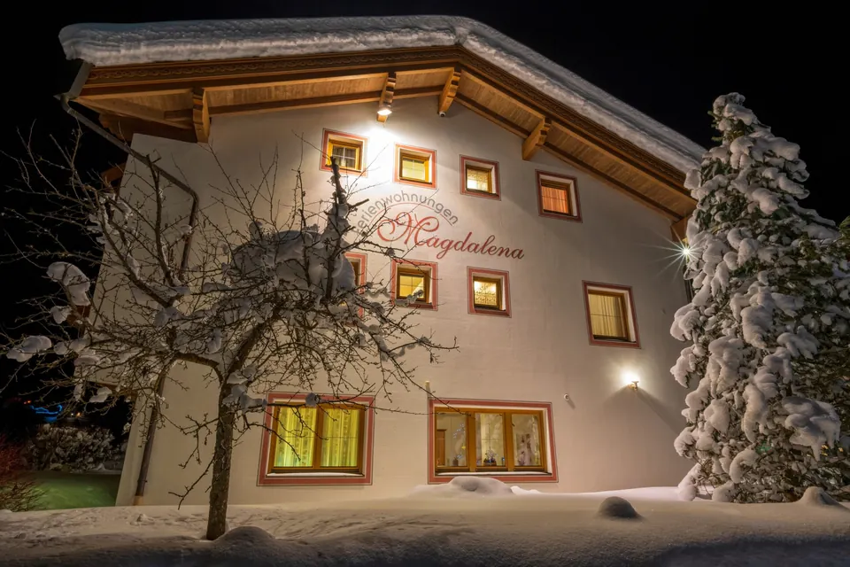 Haus Magdalena bei Nacht